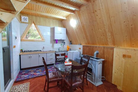 کلبه سوئیسی دوبلکس تکخواب کاج در سوادکوه