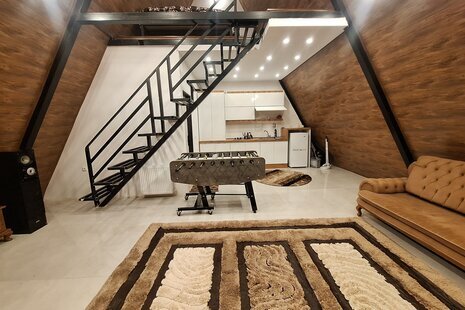 کلبه سوئیسی استخردار دوبلکس تکخواب نیایش در چهارباغ