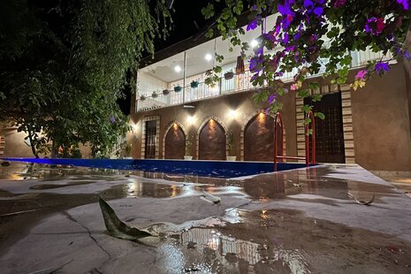 ویلا دو خواب مبله در باغ بهادران