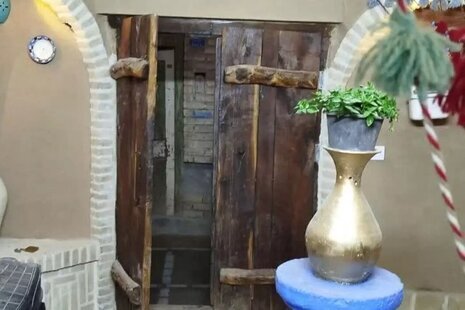 اتاق سه نفره در اقامتگاه بومگردی یزد