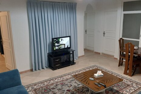 آپارتمان مبله تکخواب سورپرایز 3 در میدان سپاه