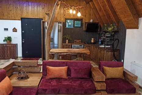 کلبه سوئیسی دو خواب مبله در رامسر