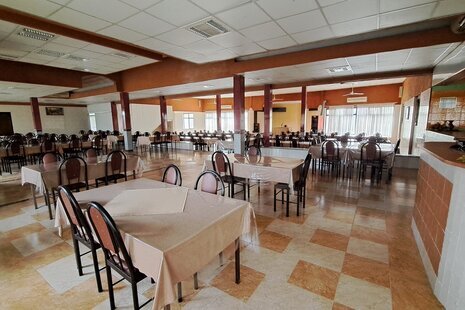 اتاق دو نفره در هتل آپارتمان صومعه سرا