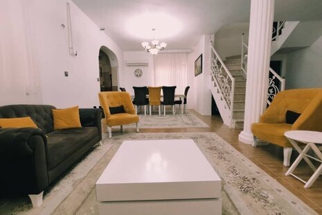 ویلا دوبلکس سه خواب توریستی عمارت چمن در املش