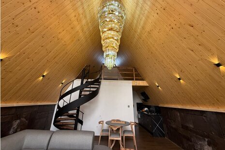 کلبه سوئیسی دوبلکس جکوزی دار دوخواب در چالوس