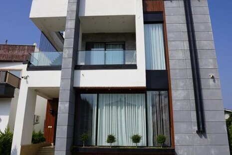 خانه ویلایی تریپلکس استخردار در رویان