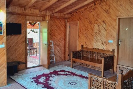 واحد تکخواب در طبقه دوم ویلا خاطره در ماسال