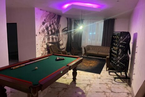 ویلا دوبلکس دوخواب استخردار صمدی در چهارباغ