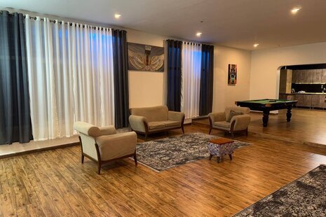 ویلا استخردارچهار خواب  ستاره در چهارباغ