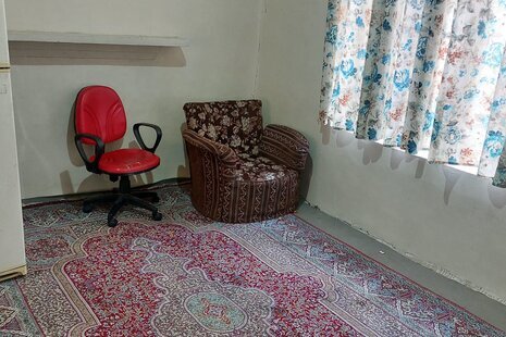سوئیت مبله طبقه اول در خیابان کارگر جنوبی