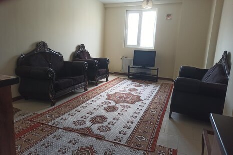 آپارتمان مبله تکخواب در صدرا