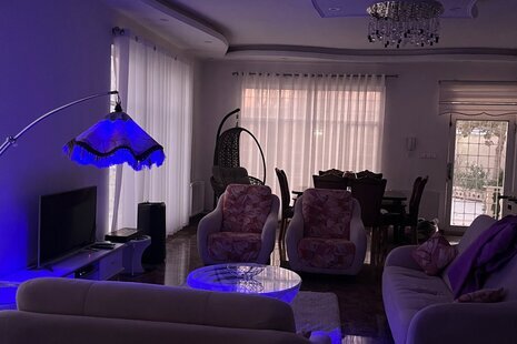 ویلا دوخواب استخردار چهارفصل عسل در ساوجبلاغ