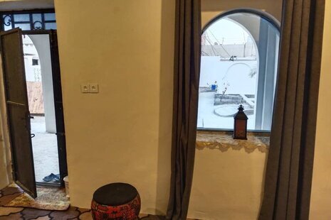 اتاق مبله شخمالی در اقامتگاه بومگردی قشم