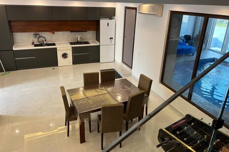 ویلا دوبلکس استخردار مدرن در ایزدشهر