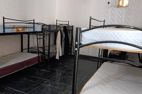 واحد دوازده تخت ویژه بانوان در پانسیون اهواز