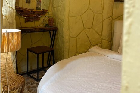 اتاق بامبو در اقامتگاه بومگردی بندر انزلی