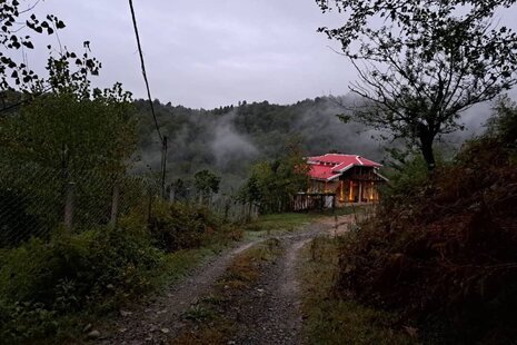 واحد مبله تکخواب در طبقه اول ویلا در شفت