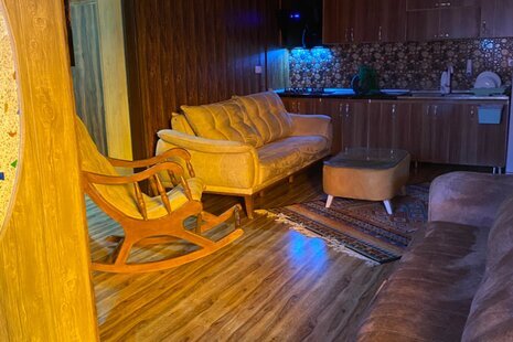 ویلا دوخواب ارکیده در اقامتگاه بومگردی بندر انزلی