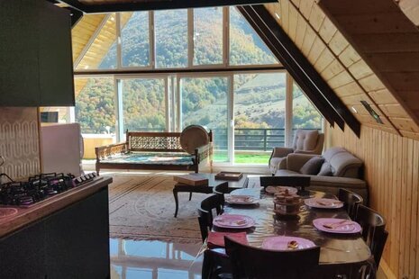 کلبه سوئیسی جکوزی دار دوخواب در مرزن آباد