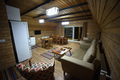 کلبه سوئیسی دوبلکس در بندرانزلی