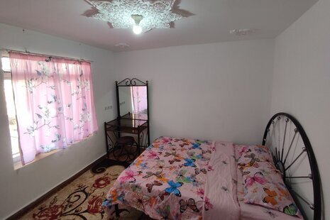 واحد مبله تکخواب در طبقه همکف ویلا  نارنج در  اسالم