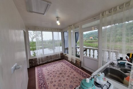 واحد تکخواب سکوت سقالکسار در طبقه دوم ویلای رشت