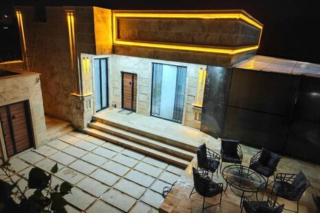 ویلا استخردار سه خواب مبله کُر در چهارباغ