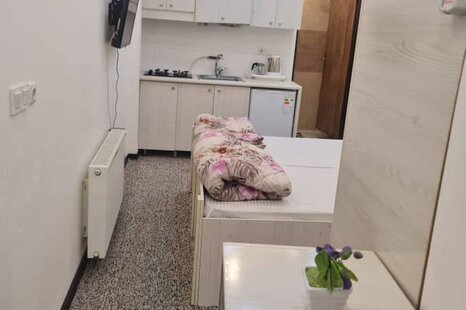 اتاق 28 متری در هتل آپارتمان 2 قم