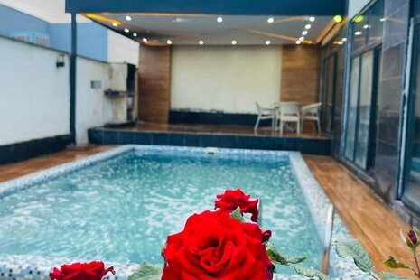 خانه ویلایی سه خواب استخردار بنفشه در چهارباغ