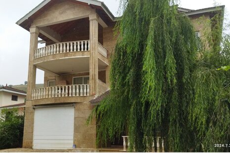 واحد دوخواب مبله در طبقه همکف ویلا دلنوا در کلاردشت