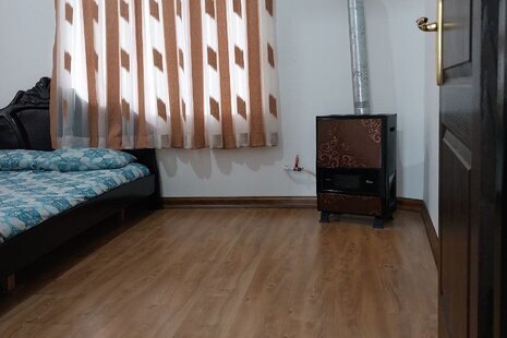 واحد تکخواب در طبقه اول ویلای کلاردشت