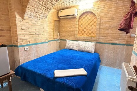 اتاق 1 تخته در اقامتگاه بومگردی شیراز