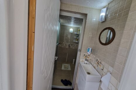 واحد تکخواب سکوت سقالکسار در طبقه دوم ویلای رشت