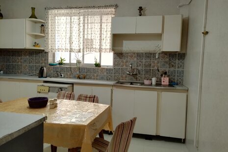 واحد مبله دو خواب طبقه اول ویلا رونیا در رامسر