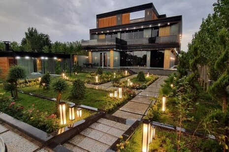 ویلا دوبلکس استخردار چهارخواب لوتوس در چهارباغ