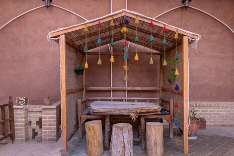 اتاق سه نفره (1) دراقامتگاه بومگردی کاشان