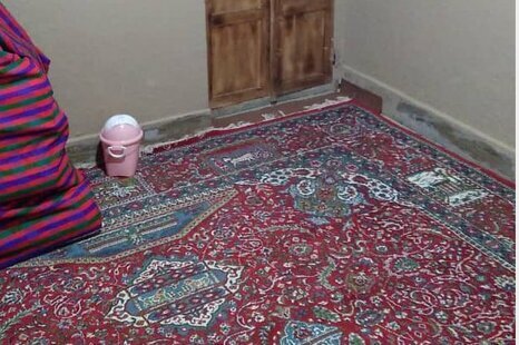 اتاق بنفشه در اقامتگاه بومگردی گالیکش