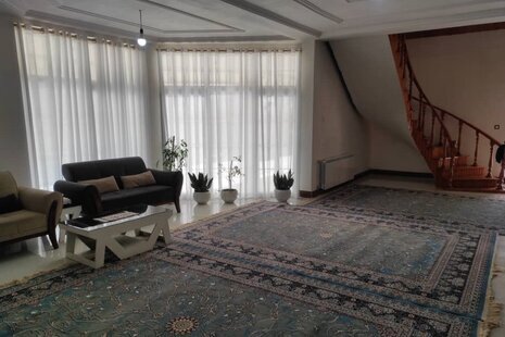 ویلا دوبلکس مبله سه خواب ثریا در فومن
