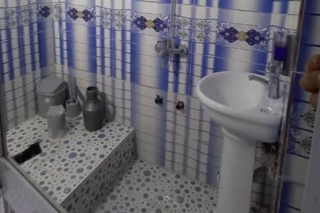 واحد تکخواب در طبقه ی دوم اقامتگاه بومگردی تنکابن