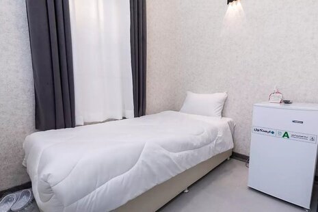 اتاق تک تخت بازسازی در هتل میدان راه آهن تهران