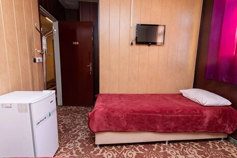 اتاق توئین در هتل میدان راه آهن تهران