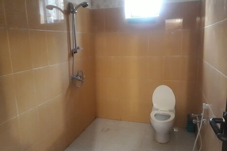 واحد در طبقه همکف ویلا چابکسر