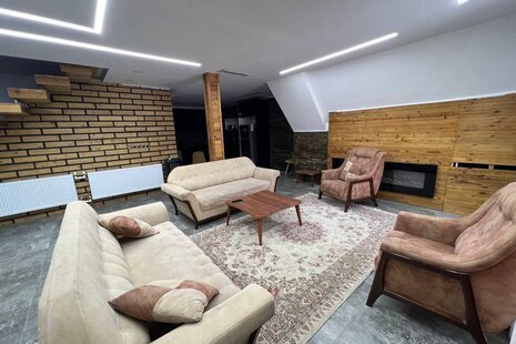 کلبه سوئیسی استخردار تریپلکس دوخواب در سهیلیه چهارباغ