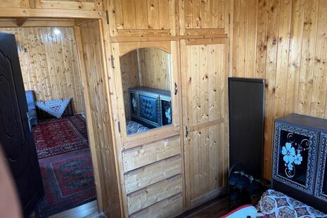 واحد تکخواب در طبقه اول کلبه شیرگاه