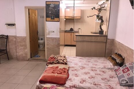 سوئیت شش تخته در میهمانپذیر قم