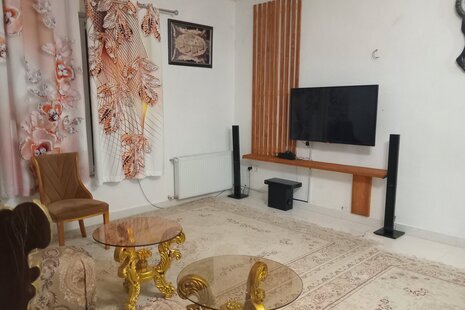 واحد تک خواب در طبقه دوم ویلای آستارا