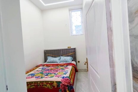 آپارتمان مبله دوخواب زند 202 در شیراز