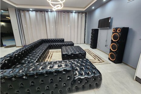 ویلا عمارت استخردار مدرن 3 خواب ترانسیلوانیا در کردان