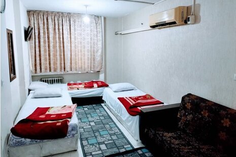 واحد تکخواب 102 در خانه مسافر مشهد