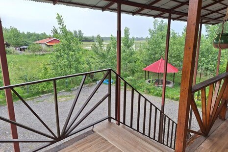 اتاق ناریکا در اقامتگاه بومگردی فومن